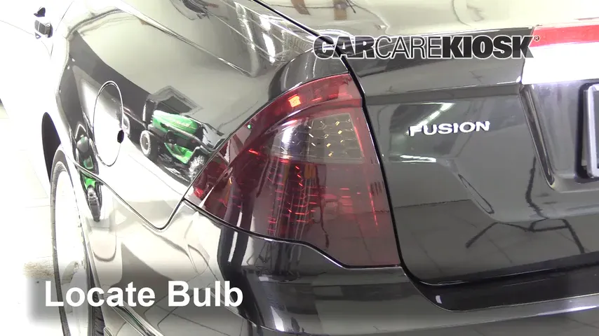 2012 Ford Fusion SEL 3.0L V6 FlexFuel Lights